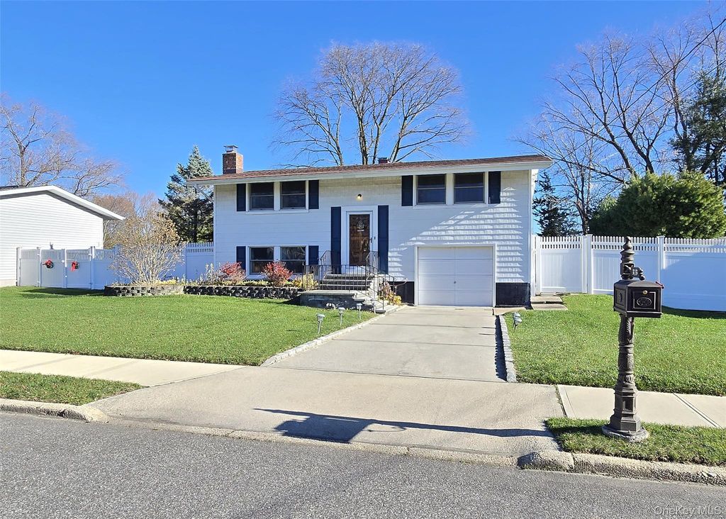 373 Magnolia Drive, Selden, NY 11784