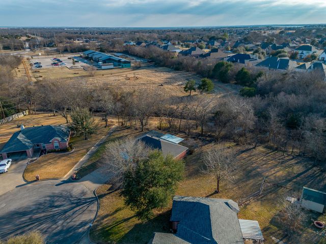 1312 Bradley Court, Cleburne, TX 76033