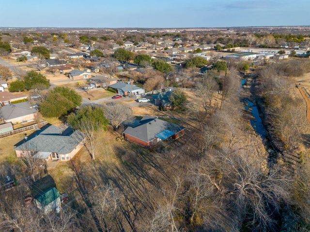 1312 Bradley Court, Cleburne, TX 76033