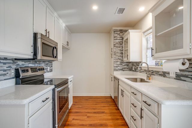 1312 Bradley Court, Cleburne, TX 76033