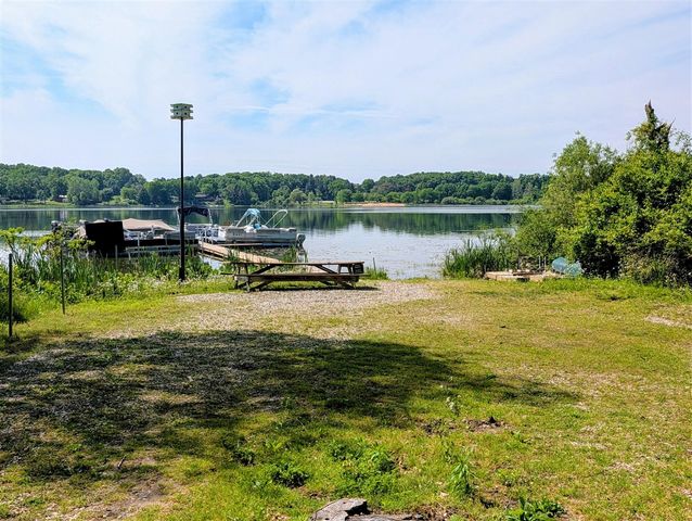 4821 Landing Way, Kalamazoo, MI 49048