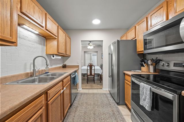 6403 SW Meadow Well Avenue, Bentonville, AR 72713