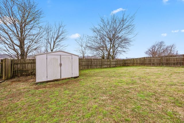 6403 SW Meadow Well Avenue, Bentonville, AR 72713