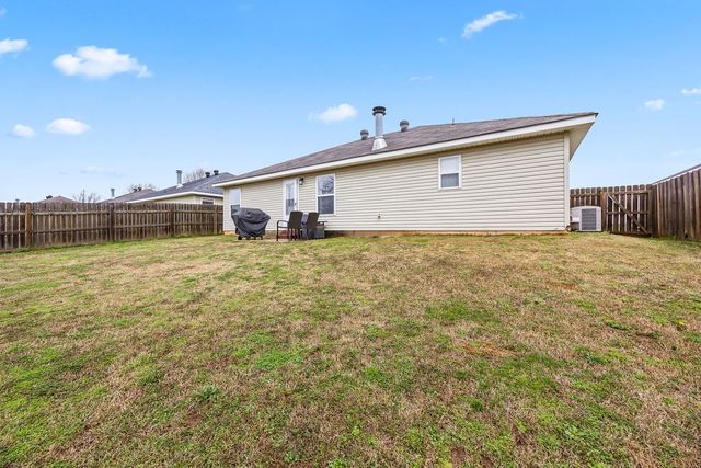 6403 SW Meadow Well Avenue, Bentonville, AR 72713
