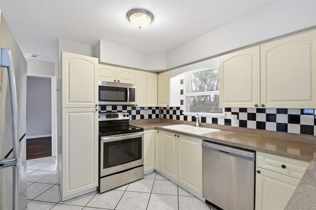 8331 55TH STREET N, Pinellas Park, FL 33781