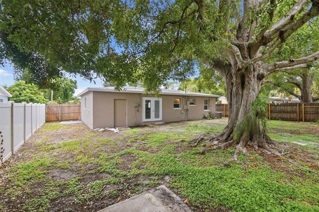 8331 55TH STREET N, Pinellas Park, FL 33781
