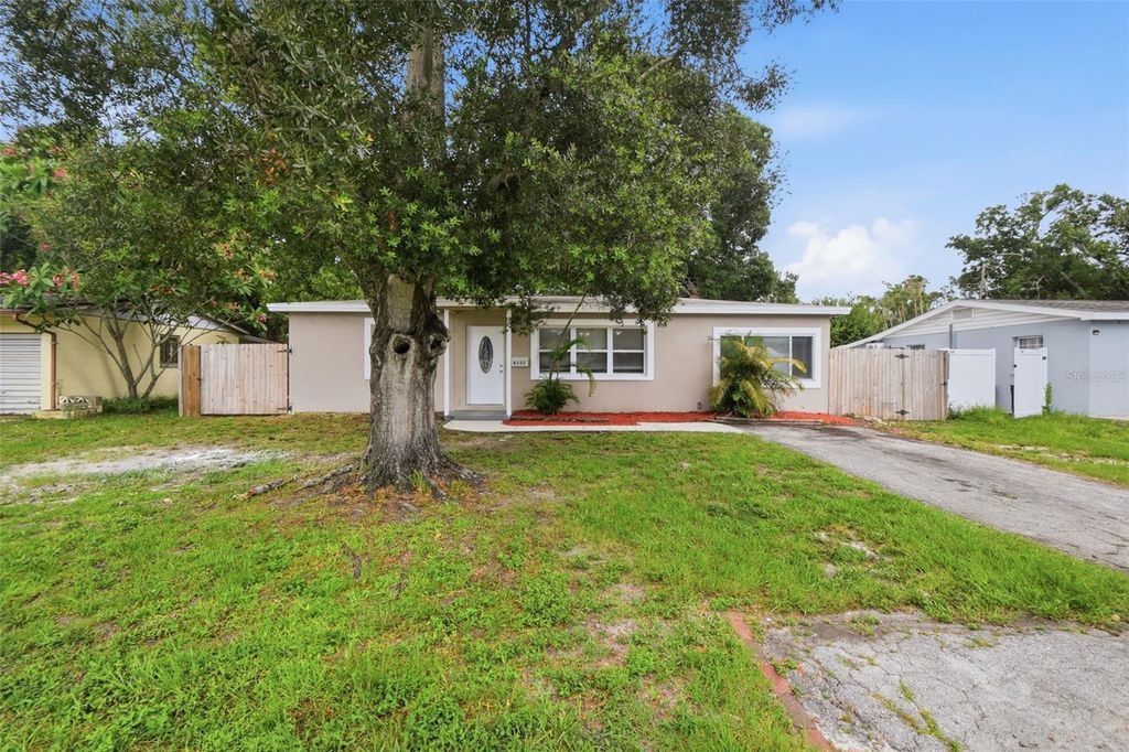 8331 55TH STREET N, Pinellas Park, FL 33781