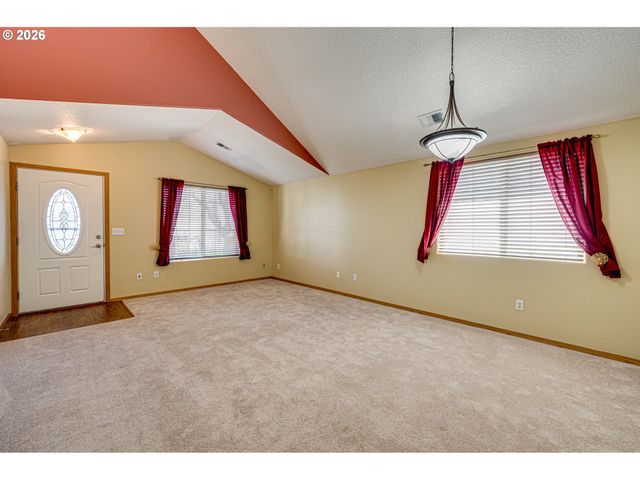 2120 Ne 77TH Ave, Vancouver, WA 98664