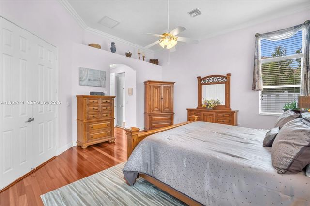 1434 SW 159th Ln, Pembroke Pines, FL 33027