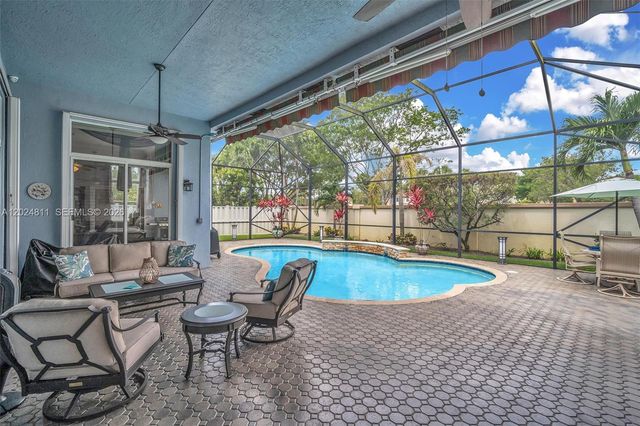 1434 SW 159th Ln, Pembroke Pines, FL 33027