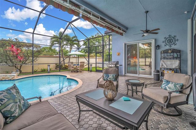 1434 SW 159th Ln, Pembroke Pines, FL 33027