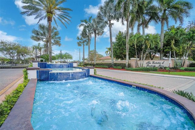 1434 SW 159th Ln, Pembroke Pines, FL 33027
