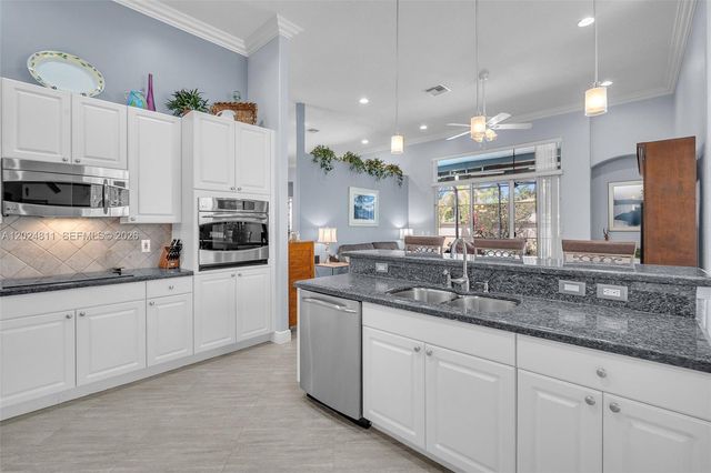 1434 SW 159th Ln, Pembroke Pines, FL 33027