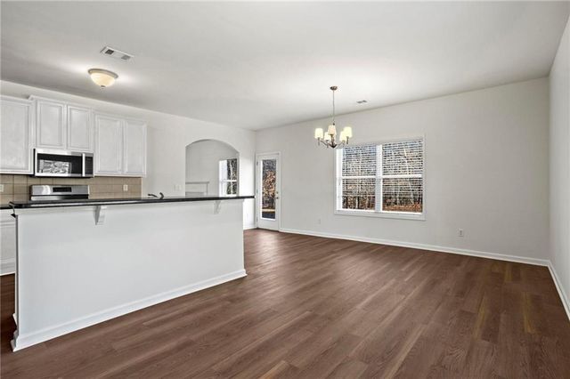 221 Cutbank SW Court, Atlanta, GA 30331