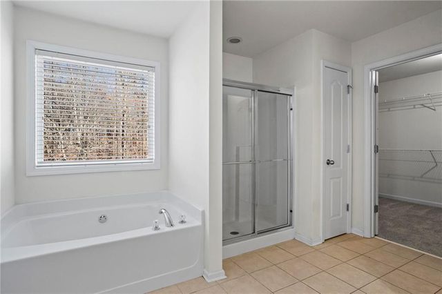 221 Cutbank SW Court, Atlanta, GA 30331