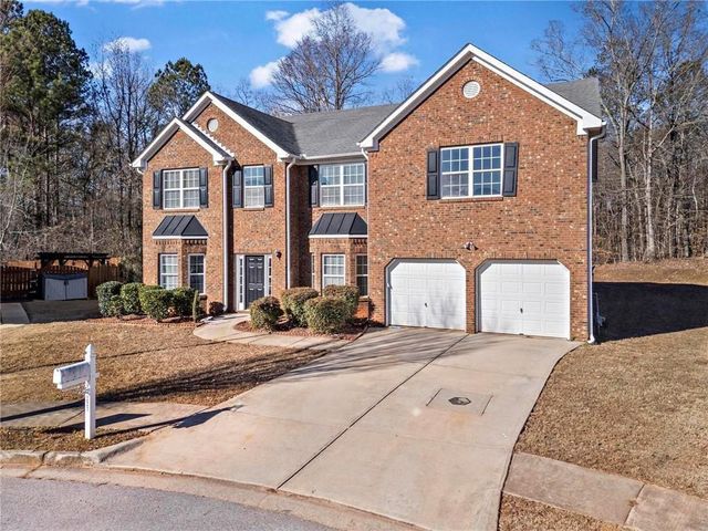 221 Cutbank SW Court, Atlanta, GA 30331