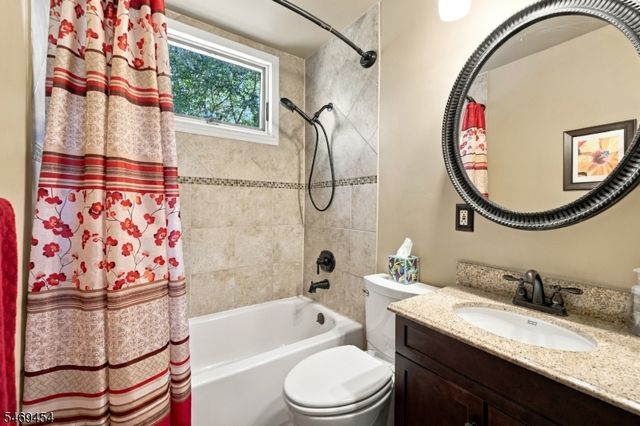48 Gregory Dr, Roxbury Twp., NJ 07847