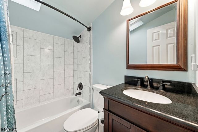 48 Gregory Dr, Roxbury Twp., NJ 07847