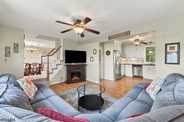 48 Gregory Dr, Roxbury Twp., NJ 07847