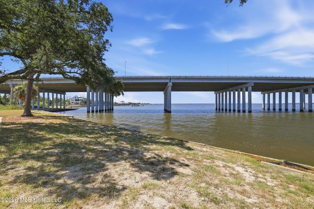 113 Sandy Hook Drive, Pass Christian, MS 39571
