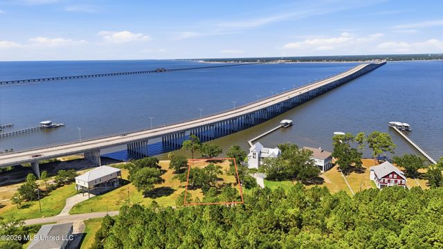 113 Sandy Hook Drive, Pass Christian, MS 39571