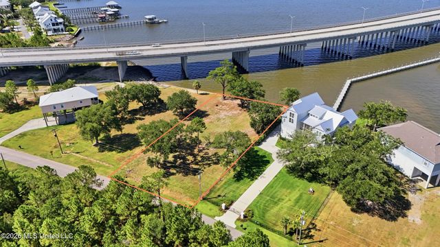 113 Sandy Hook Drive, Pass Christian, MS 39571