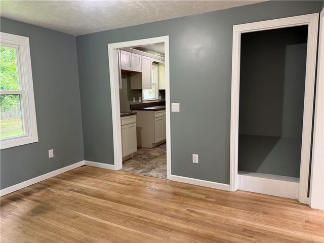 38 Ann Lane, North Kingstown, RI 02873