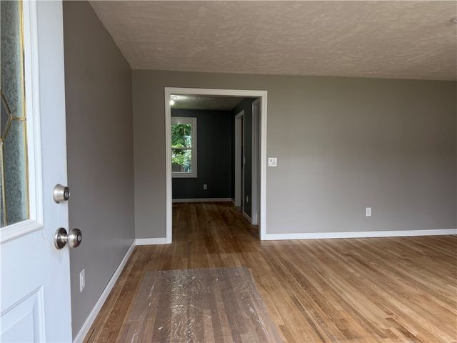 38 Ann Lane, North Kingstown, RI 02873