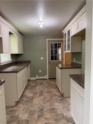 38 Ann Lane, North Kingstown, RI 02873