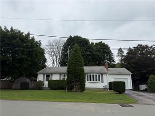 38 Ann Lane, North Kingstown, RI 02873