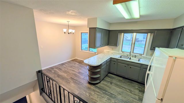 415 S Walnut Avenue, Ames, IA 50010