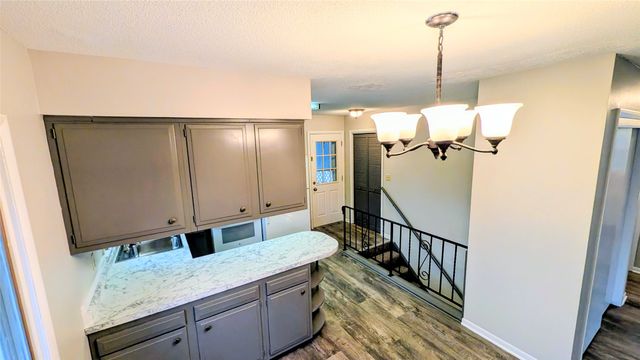 415 S Walnut Avenue, Ames, IA 50010