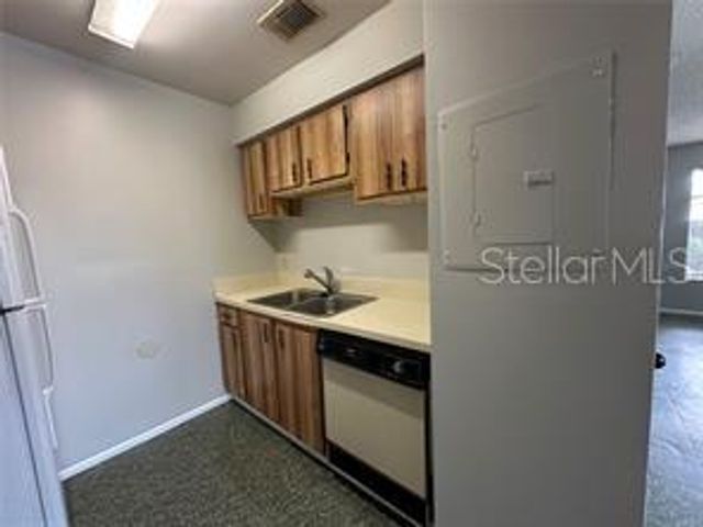 4814 S SEMORAN BOULEVARD 405, Orlando, FL 32822