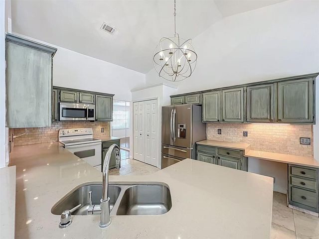 9144 GALLEON COURT, Orlando, FL 32819