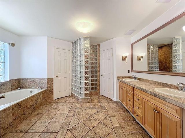 9144 GALLEON COURT, Orlando, FL 32819