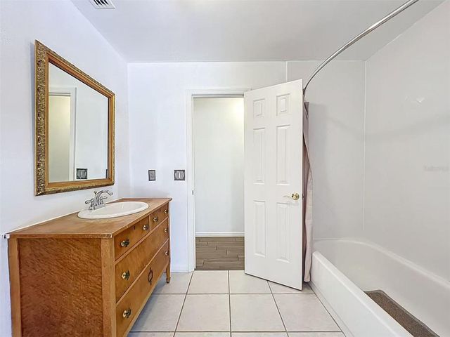 9144 GALLEON COURT, Orlando, FL 32819