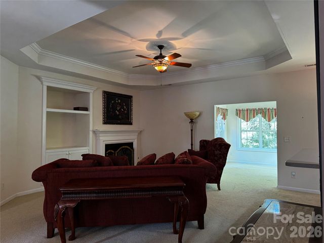 6111 Maple Leaf Avenue, Harrisburg, NC 28075