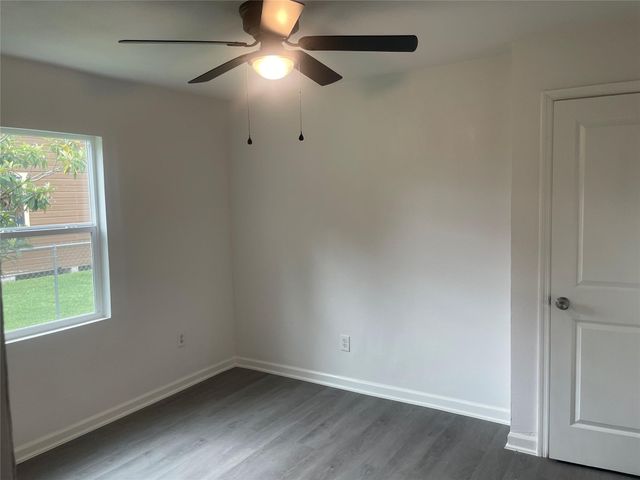 1072 Conklin Street, Houston, TX 77088