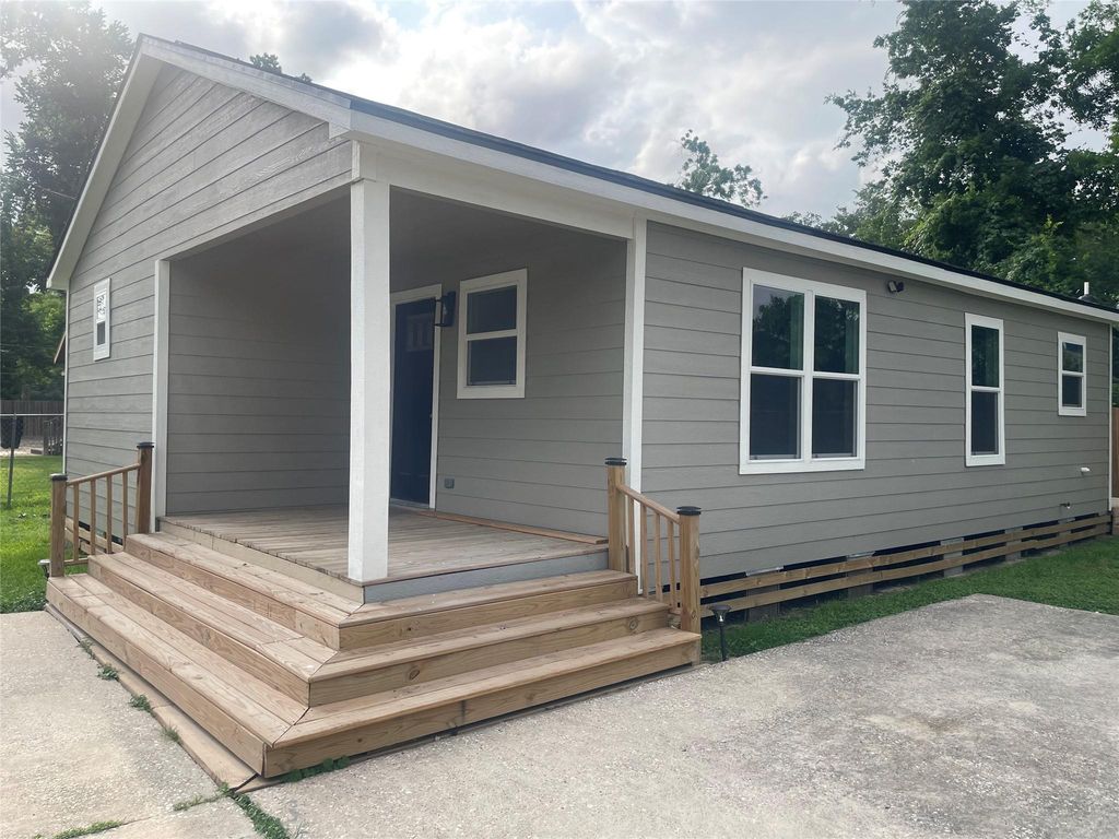 1072 Conklin Street, Houston, TX 77088