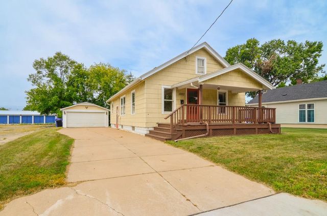1323 N KENILWORTH AVENUE, Appleton, WI 54911
