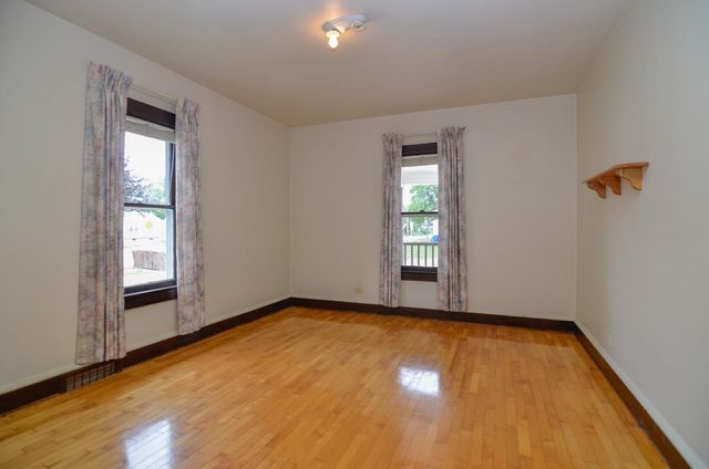 1323 N KENILWORTH AVENUE, Appleton, WI 54911