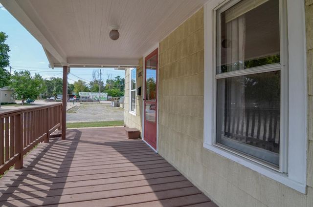1323 N KENILWORTH AVENUE, Appleton, WI 54911