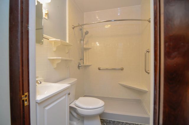 1323 N KENILWORTH AVENUE, Appleton, WI 54911