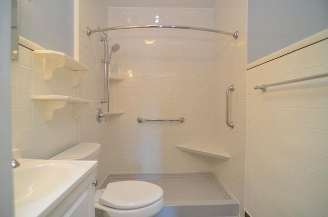 1323 N KENILWORTH AVENUE, Appleton, WI 54911