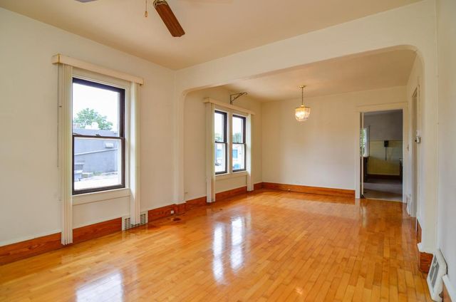 1323 N KENILWORTH AVENUE, Appleton, WI 54911