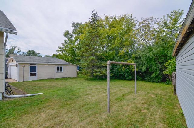 1323 N KENILWORTH AVENUE, Appleton, WI 54911