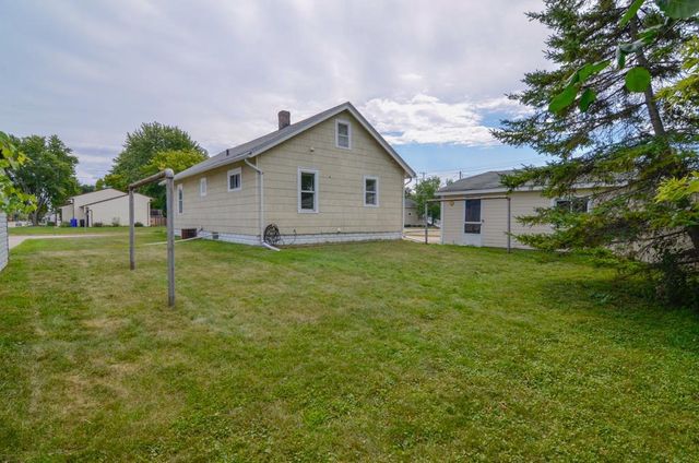 1323 N KENILWORTH AVENUE, Appleton, WI 54911
