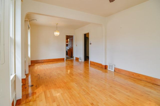 1323 N KENILWORTH AVENUE, Appleton, WI 54911