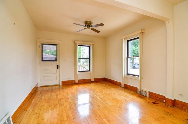 1323 N KENILWORTH AVENUE, Appleton, WI 54911