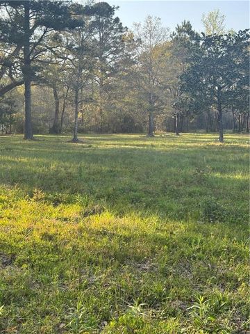 9170 Little River Road, Bayou La Batre, AL 36509